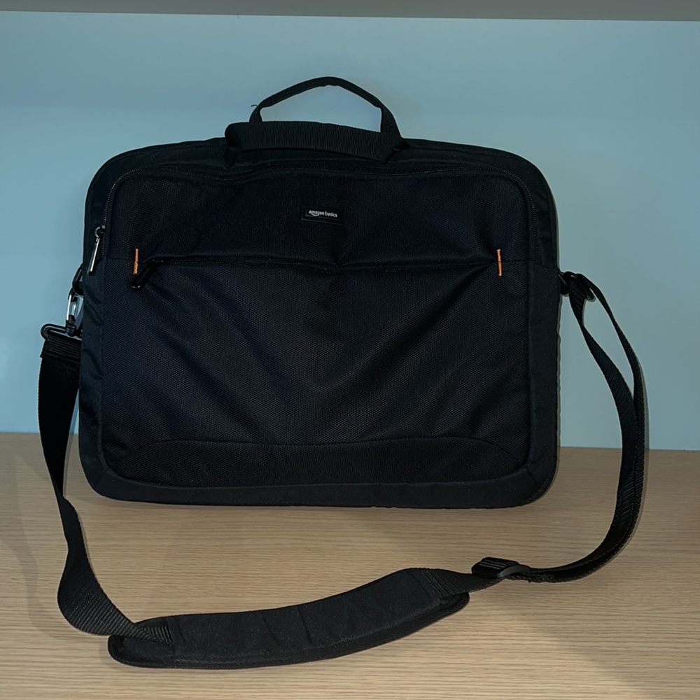 Amazon Basics 17.3-Inch Laptop Case Bag, Fits Dell, MacBook Pro and more, Black